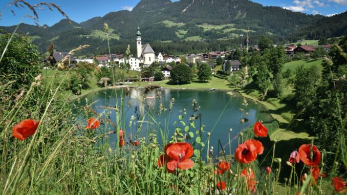 Badesee-Reith-im-Alpbachtal_Alpbachtal-Tourismus