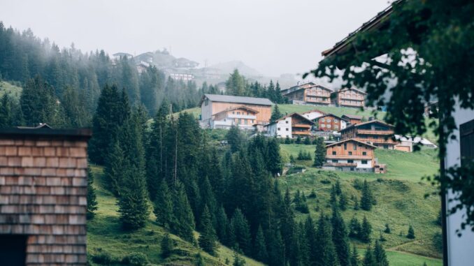 Lech im Sommer (c) danielzangerl - (c) Lech Zürs Tourismus