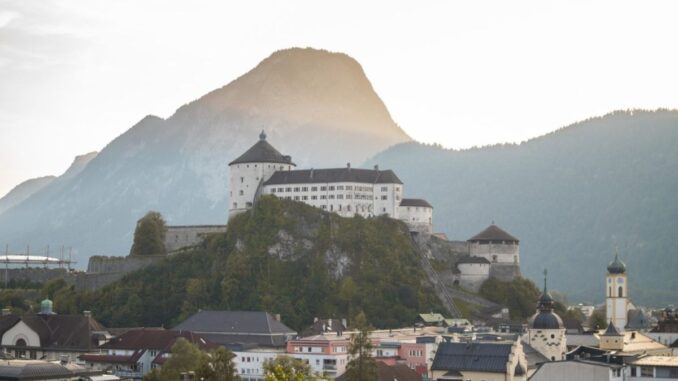 Festung-Kufstein_Copyright-TVB-Kufsteinerland_Chris-Borg-1536x1153